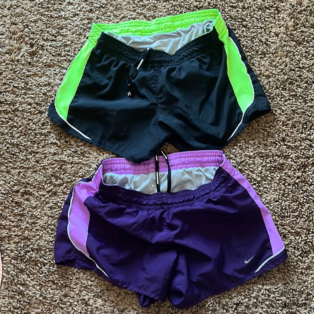 Nike Women’s Medium running Shorts